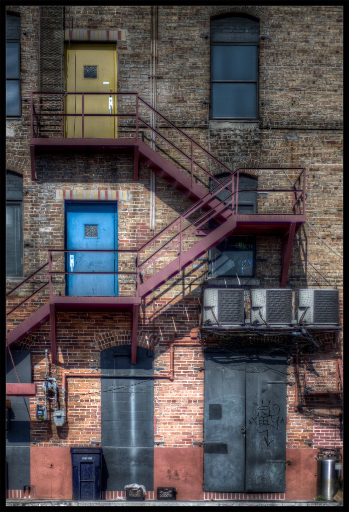 robert-santafede-mousetrap "Moustrap", a photograph by Robert Santafede, color version.